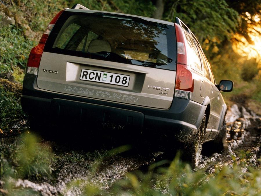  Volvo V70 XC 2000 года  (фото 3 из 20)